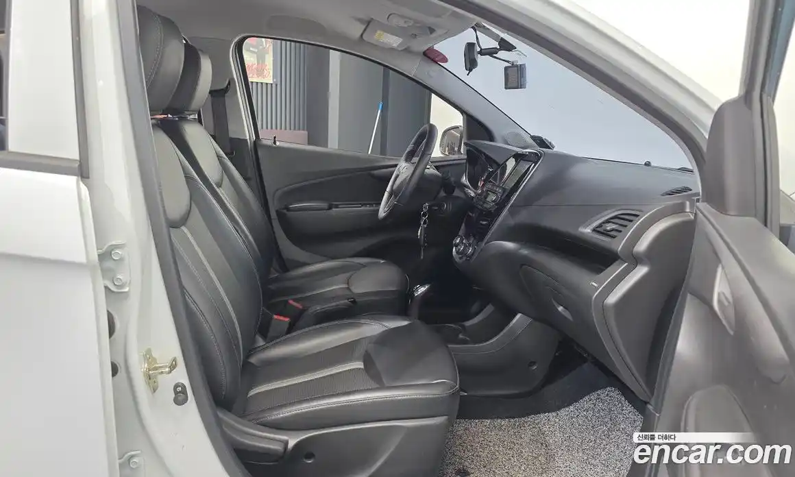 Chevrolet Spark 2019 1.0 Автомат в Москве № 934485, фото 11