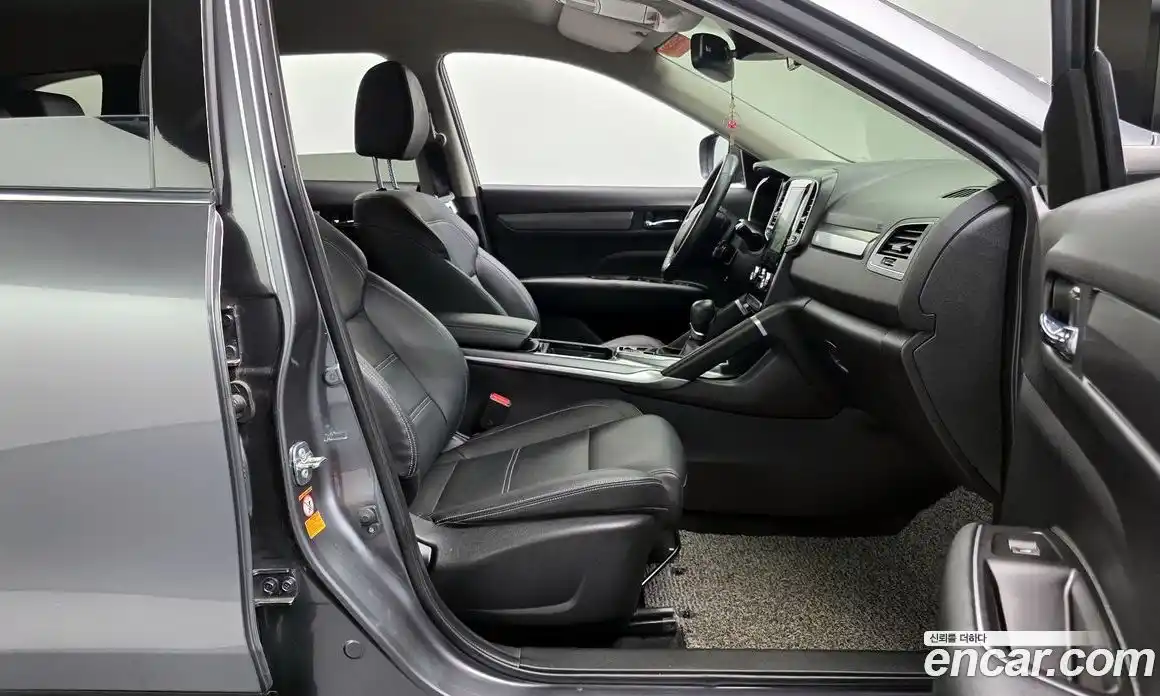 Renault QM6 2021 2.0 Автомат в Москве № 937559, фото 9