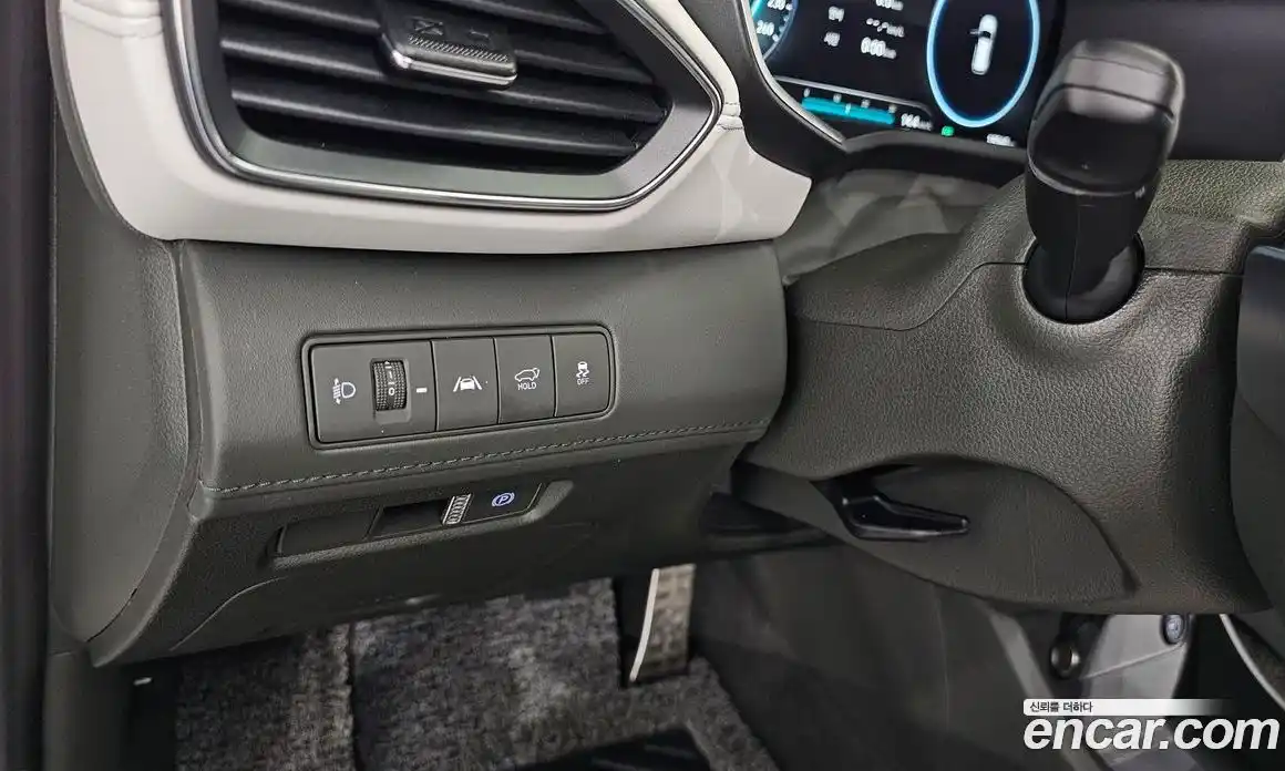 Hyundai Santa Fe 2023 1.6 гидро в Москве № 124555, фото 16