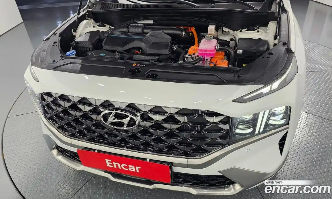 Hyundai Santa Fe 2023 1.6 гидро в Москве № 124555, фото 6