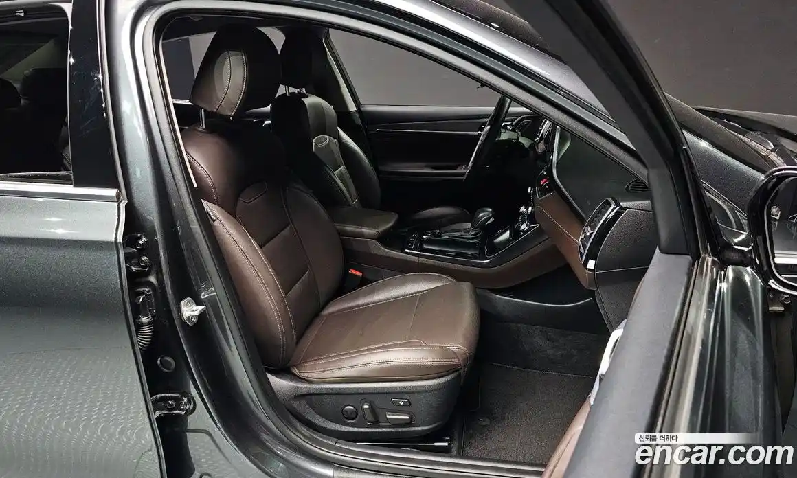 Hyundai Grandeur 2019 2.4 гидро в Москве № 927104, фото 10