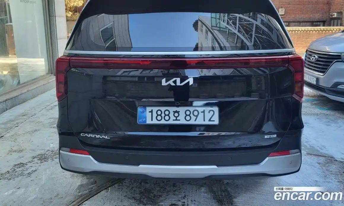 Kia Canival 2026 1.6 Автомат в Москве № 928370, фото 3