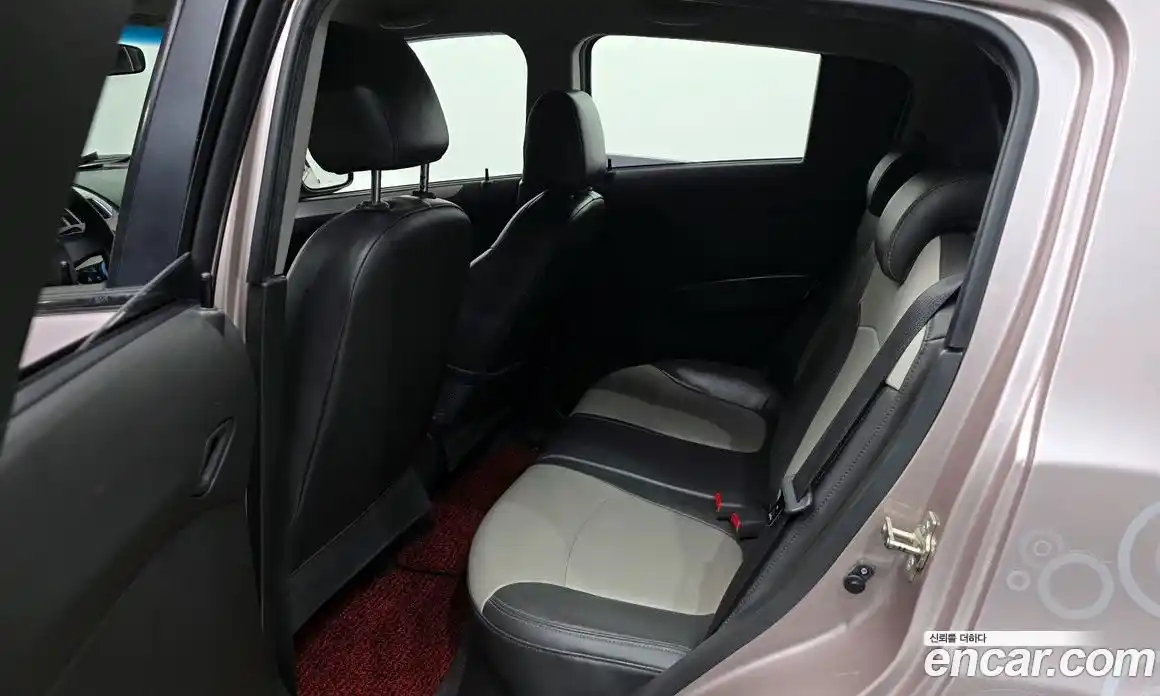 Chevrolet Spark 2012 1.0 гидро в Москве № 935812, фото 17