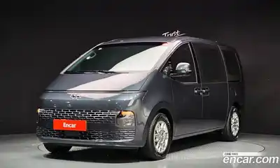 Hyundai Staria, 2023