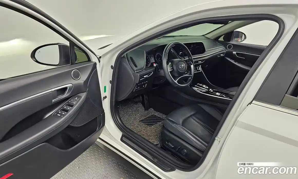 Hyundai Sonata 2021 2.0 гидро в Москве № 927823, фото 11