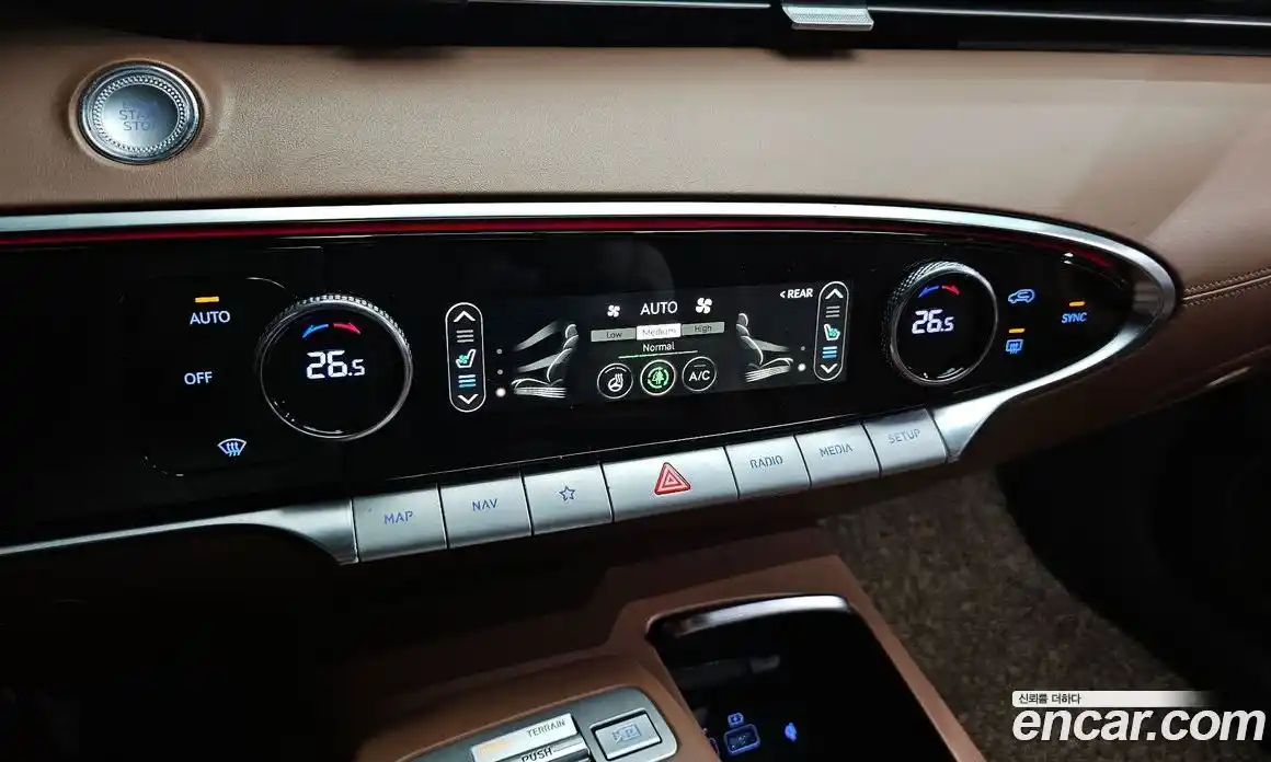 Genesis GV70 2021 2.2 Автомат в Москве № 931205, фото 17