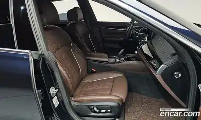 BMW 6-Series 2023 3.0 Автомат в Москве № 933761, миниатюра 10