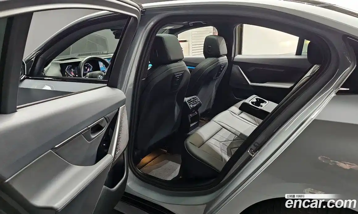 BMW 5-Series 2025 2.0 Автомат в Москве № 933780, фото 11