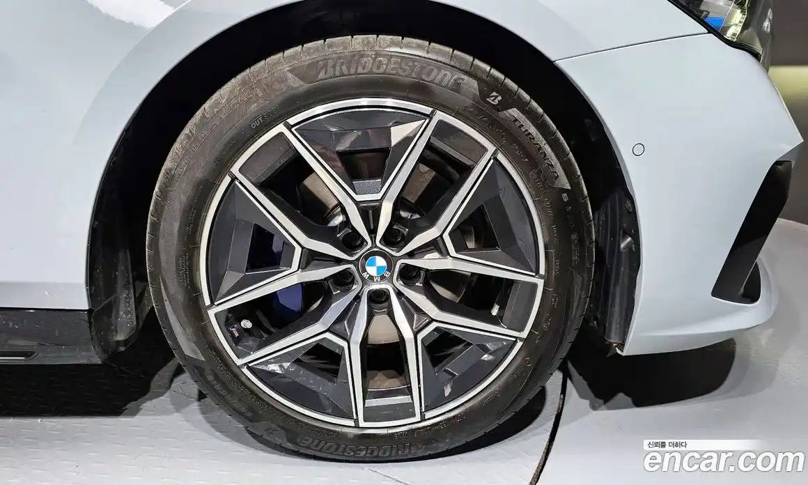 BMW 5-Series 2025 2.0 Автомат в Москве № 933780, фото 5