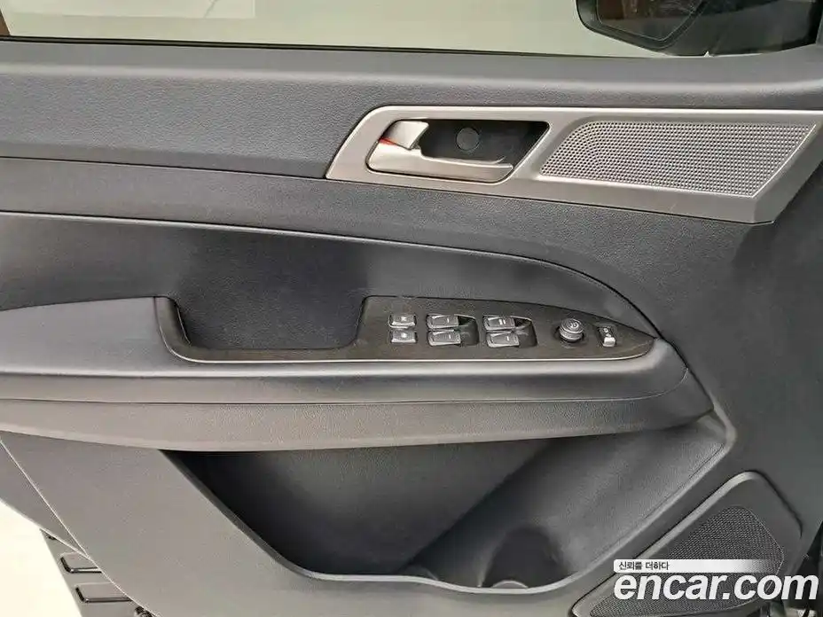 SsangYong Rexton 2018 2.2 Автомат в Москве № 934092, фото 13