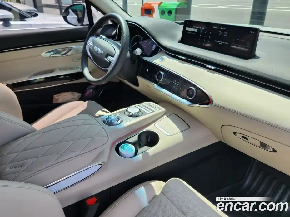 Genesis GV70 2024 2.5 гидро в Москве № 58405, фото 7