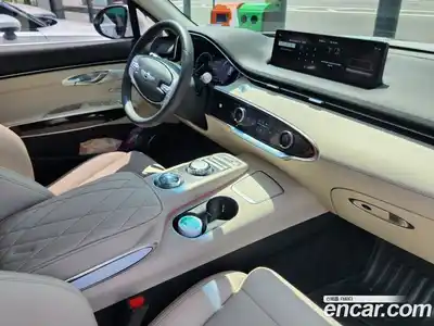 Genesis GV70 2024 2.5 гидро в Москве № 58405, миниатюра 7