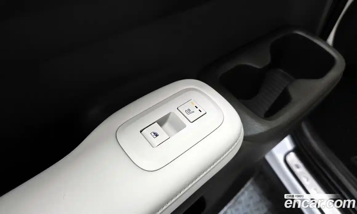 Hyundai Santa Fe 2024 1.6 гидро в Москве № 926854, фото 18