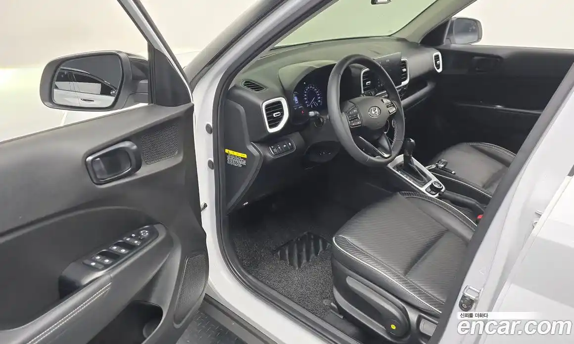 Hyundai Venue 2019 1.6 Автомат в Москве № 927445, фото 10