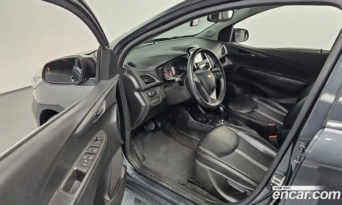 Chevrolet Spark 2018 1.0 гидро в Москве № 935184, фото 10