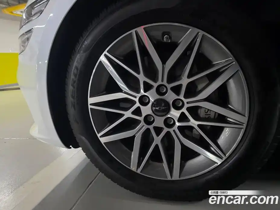 Genesis G80 2024 2.5 Автомат в Москве № 930364, фото 18