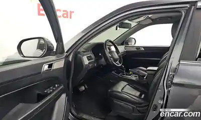 SsangYong Rexton 2018 2.2 Автомат в Москве № 932679, миниатюра 10