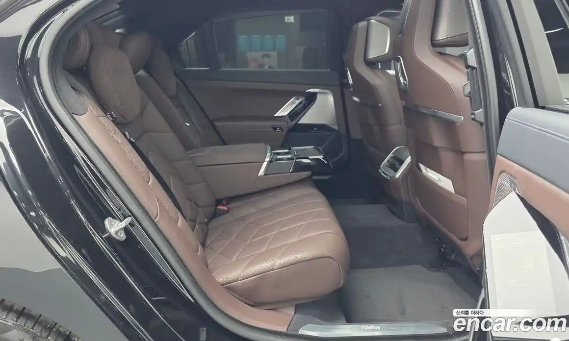 BMW 7-Series 2023 3.0 гидро в Москве, фото 12
