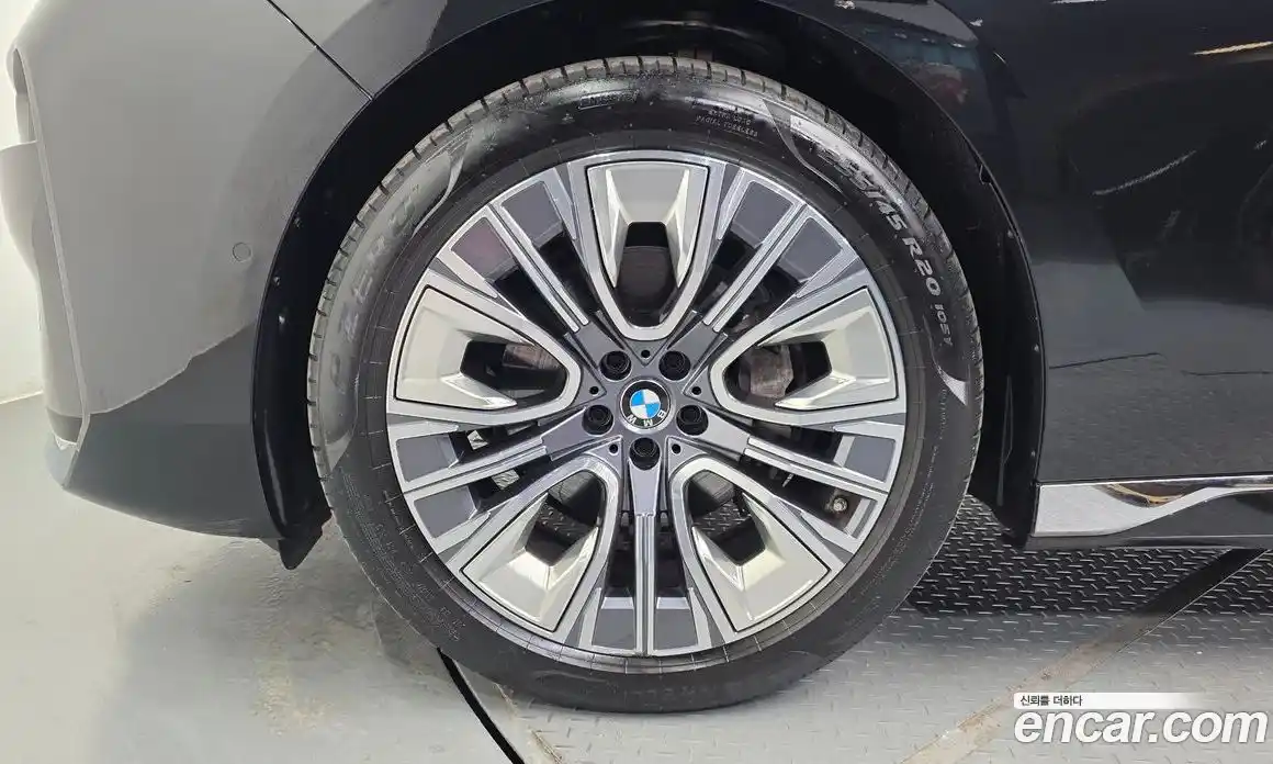BMW 7-Series 2023 3.0 гидро в Москве, фото 5