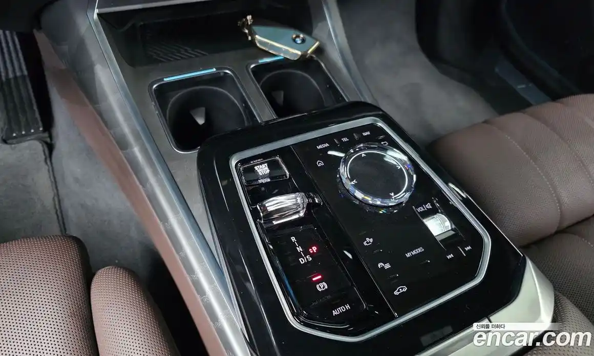 BMW 7-Series 2023 3.0 гидро в Москве, фото 9