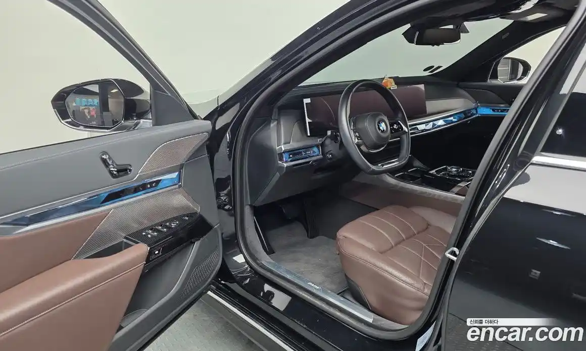 BMW 7-Series 2023 3.0 гидро в Москве, фото 10
