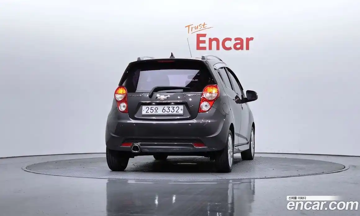 Chevrolet Spark 2015 1.0 гидро в Москве, фото 4
