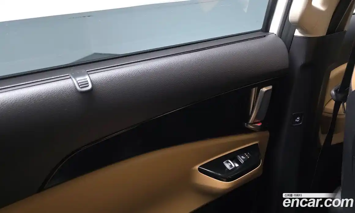 Kia Canival 2023 3.5 Автомат в Москве № 928799, фото 18