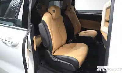 Kia Canival 2023 3.5 Автомат в Москве № 928799, миниатюра 10