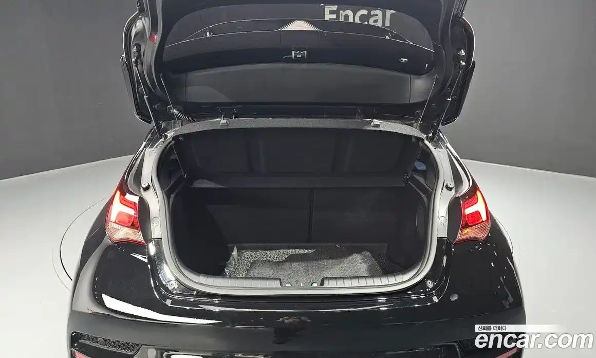 Hyundai Veloster 2020 2.0 Автомат в Москве № 927464, фото 20