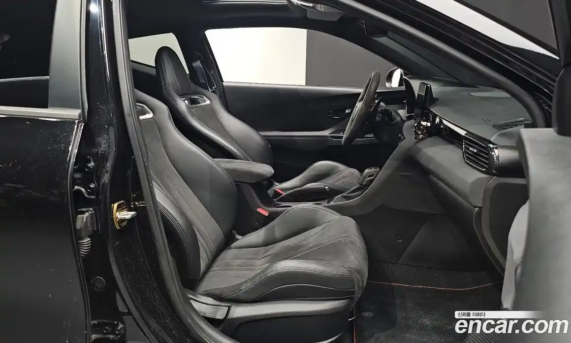 Hyundai Veloster 2020 2.0 Автомат в Москве № 927464, фото 10