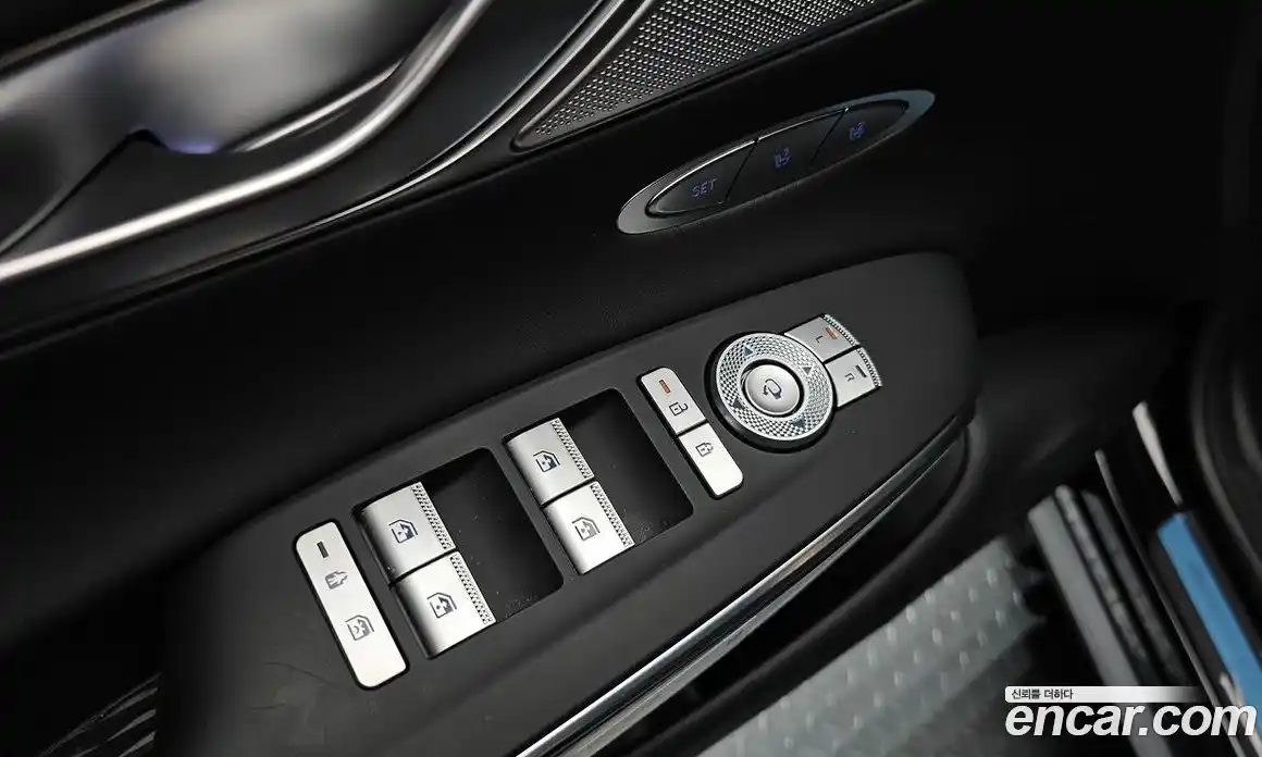 Genesis GV70 2024 2.5 Автомат в Москве № 930268, фото 16