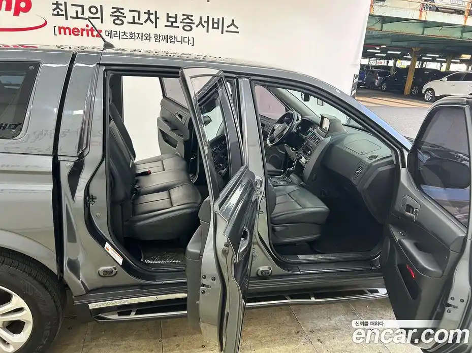 SsangYong Korando 2015 2.0 Автомат в Москве № 932531, фото 17