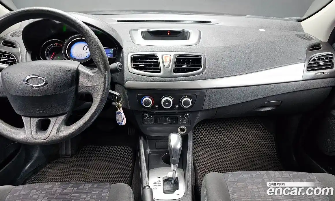 Renault SM3 2014 1.6 Автомат в Москве № 938258, фото 14