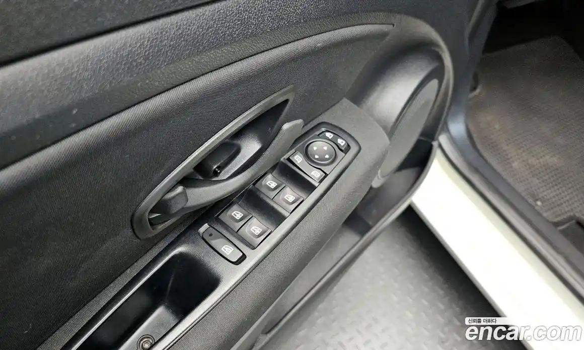 Renault SM3 2014 1.6 Автомат в Москве № 938258, фото 17