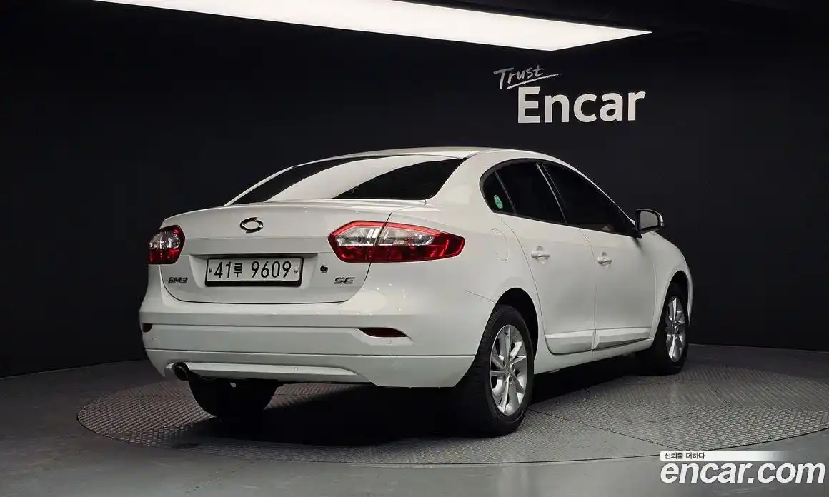 Renault SM3 2014 1.6 Автомат в Москве № 938258, фото 2