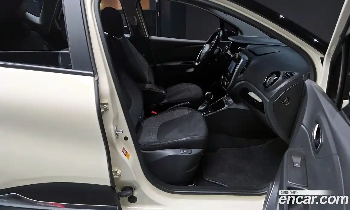Renault QM3 2017 1.5 гидро в Москве № 138630, фото 11