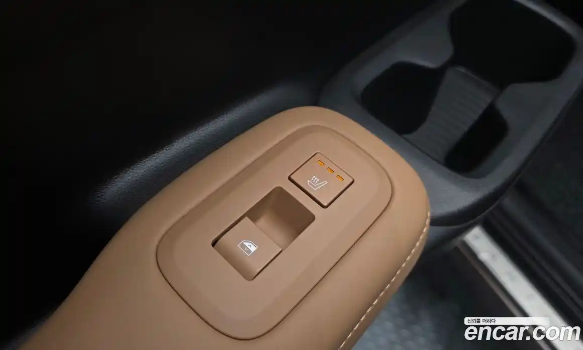 Hyundai Santa Fe 2025 1.6 гидро, фото 19