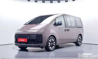 Hyundai Staria, 2025