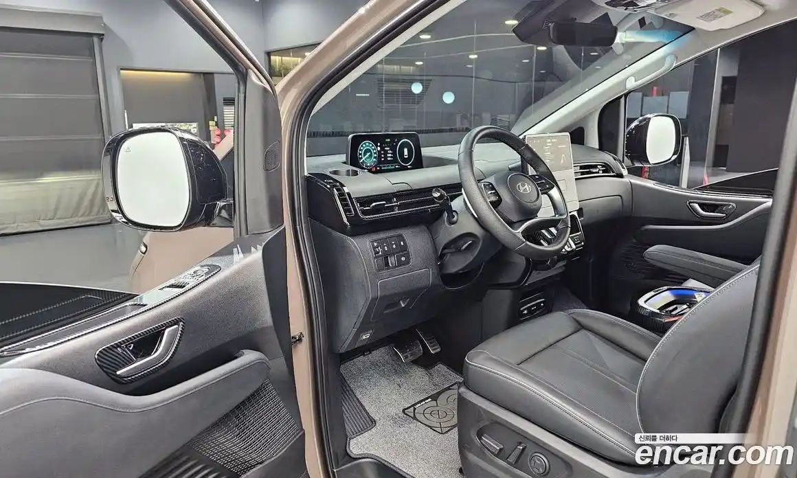 Hyundai Staria 2025 2.2 гидро в Москве, фото 11