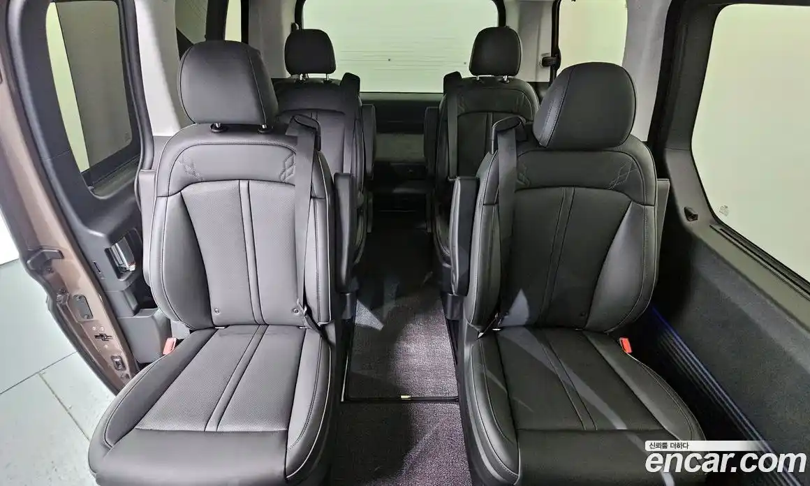 Hyundai Staria 2025 2.2 гидро в Москве, фото 12