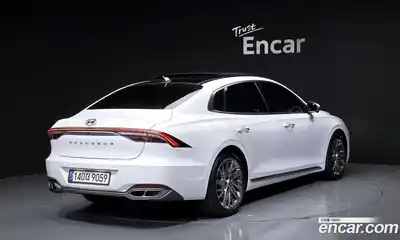 Hyundai Grandeur 2020 2.5 Автомат в Москве № 926831, миниатюра 2