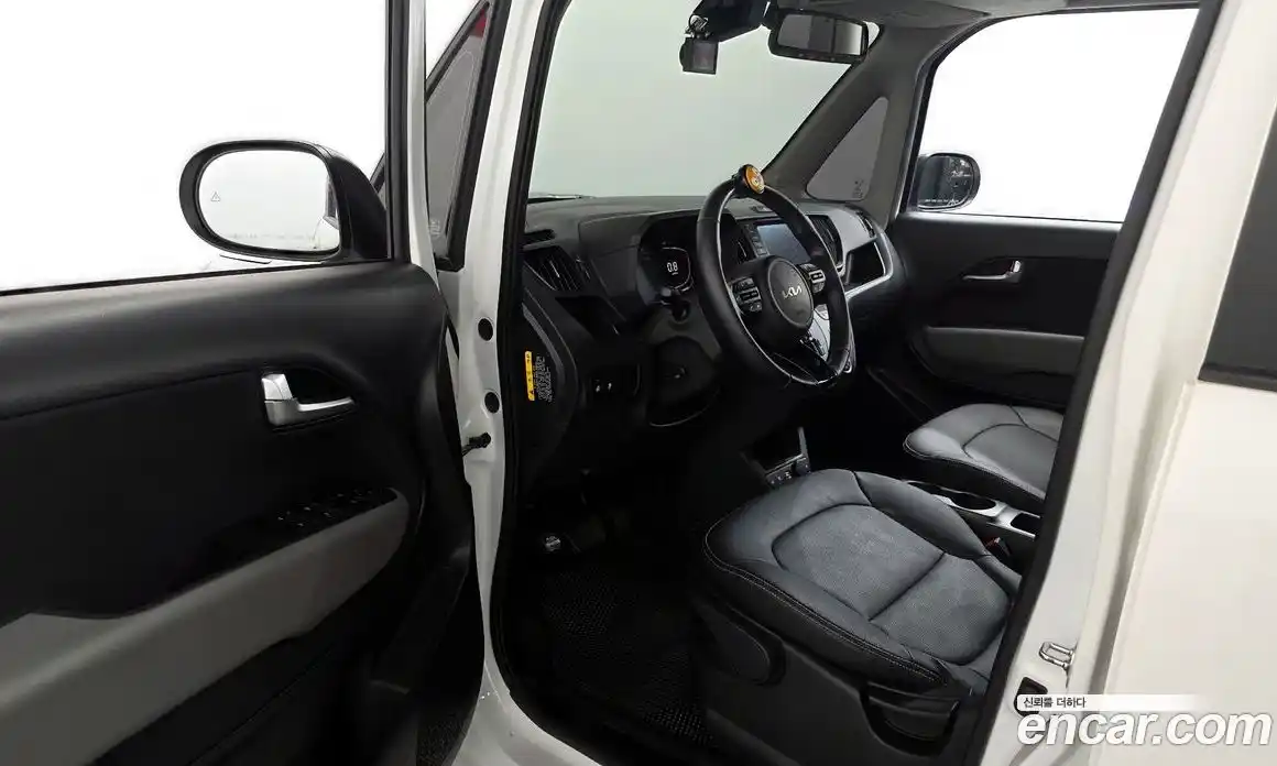 Kia Ray 2024 1.0 Автомат в Москве № 928906, фото 10