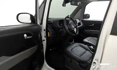 Kia Ray 2024 1.0 Автомат в Москве № 928906, миниатюра 10