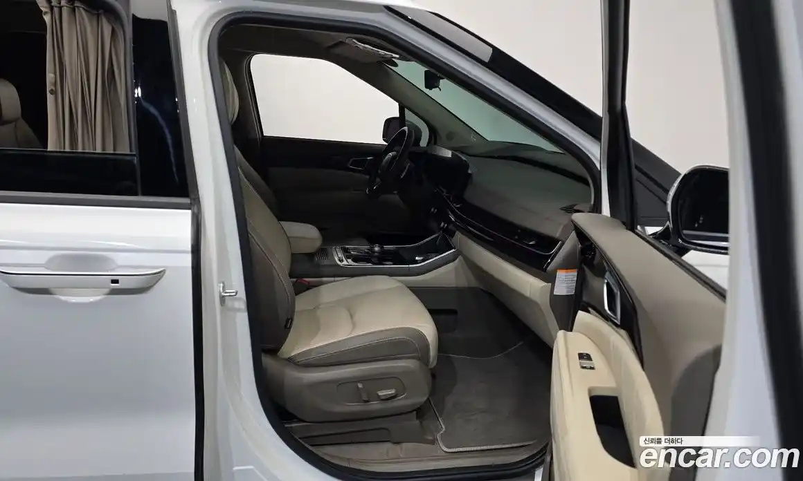 Kia Canival 2024 1.6 гидро в Москве, фото 11