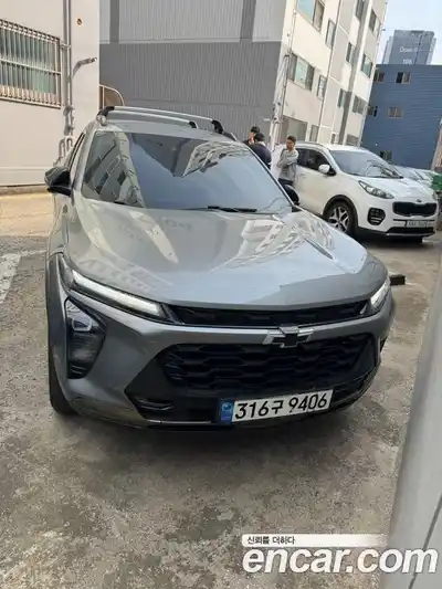 Chevrolet Trax 2023 1.2 Автомат в Москве № 857819, миниатюра 1