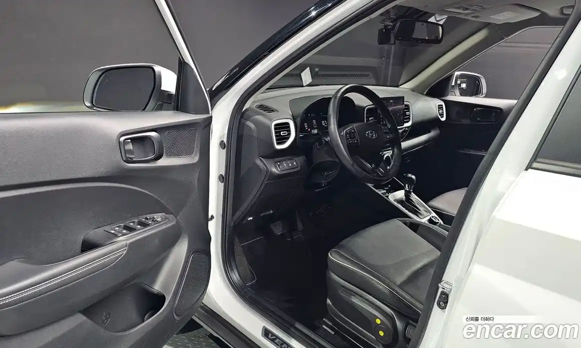 Hyundai Venue 2023 1.6 Автомат в Москве № 927124, фото 12