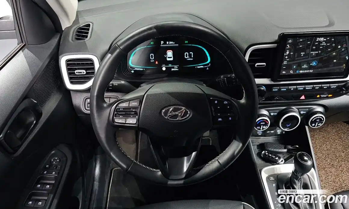 Hyundai Venue 2023 1.6 Автомат в Москве № 927124, фото 13