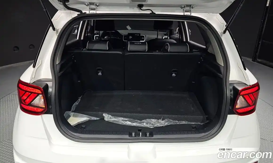 Hyundai Venue 2023 1.6 Автомат в Москве № 927124, фото 20