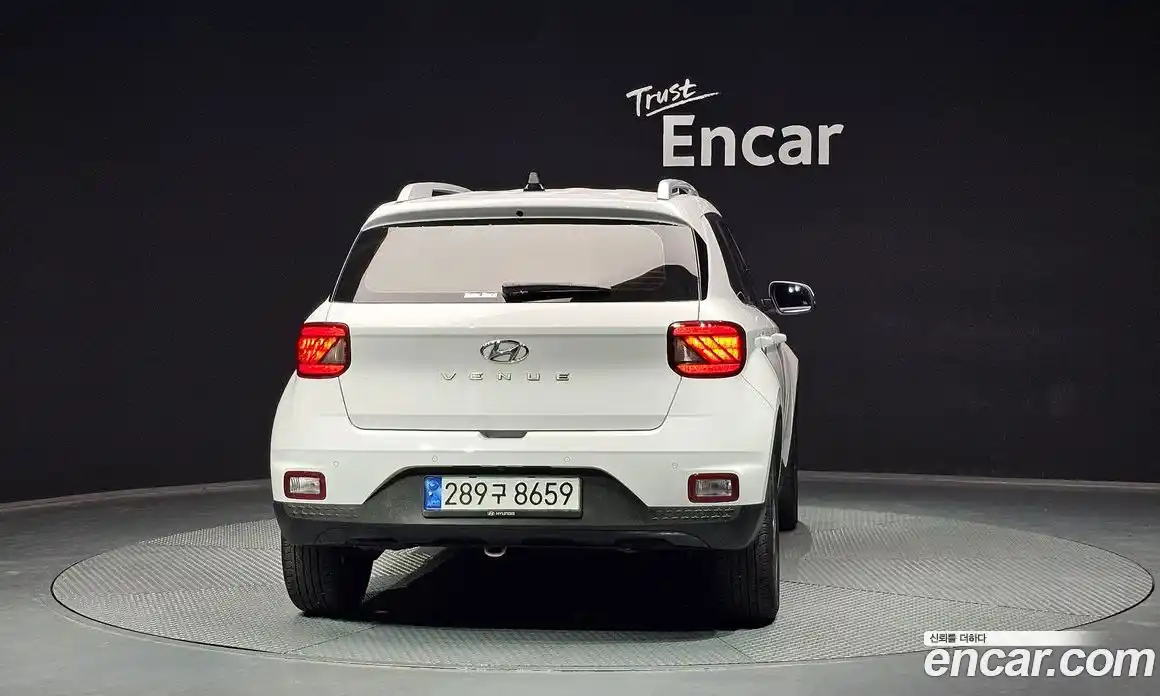 Hyundai Venue 2023 1.6 Автомат в Москве № 927124, фото 4