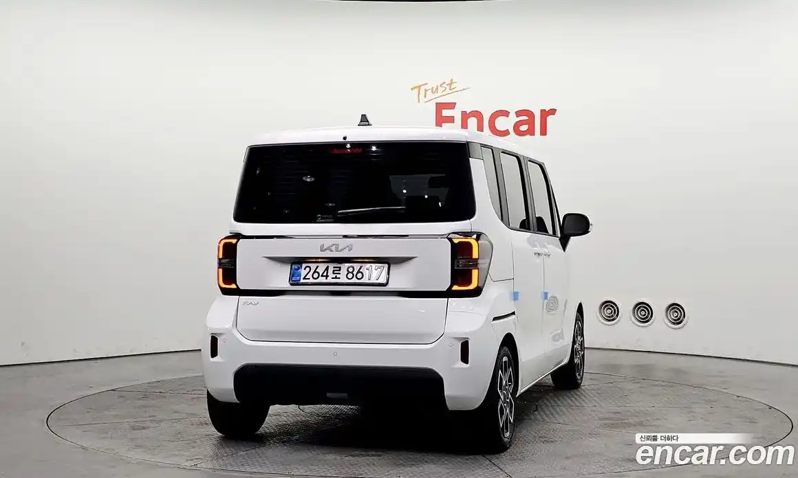 Kia Ray 2026 1.0 Автомат в Москве № 928287, фото 4